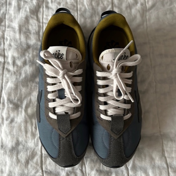 Nike Shoes - Nike air max pre day lx shoes